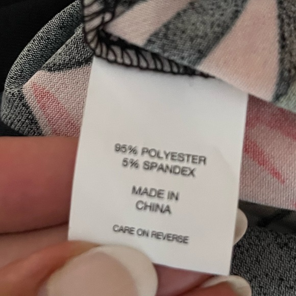 Black tropical strapless jumpsuit. NY&Co. NWT - Picture 7 of 7